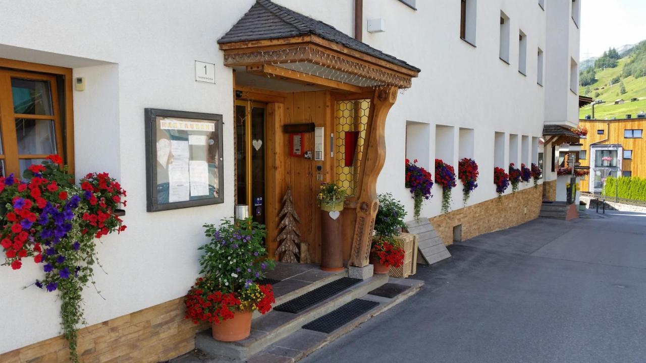 סן אנטון Hotel Nassereinerhof מראה חיצוני תמונה